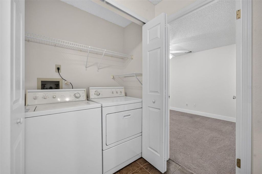 Image 23 of property listing at 2925 EAGLE LAKE DRIVE, Orlando, FL 32837