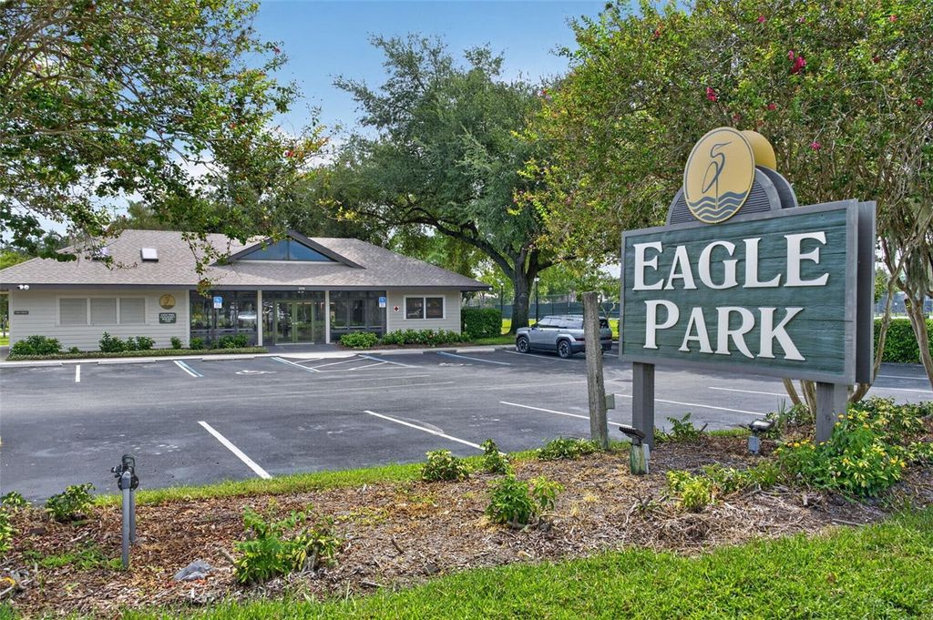 Image 30 of property listing at 2925 EAGLE LAKE DRIVE, Orlando, FL 32837