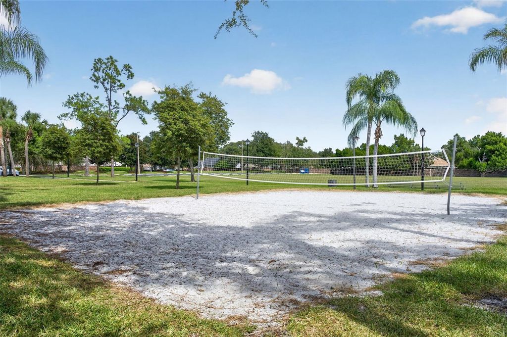 Image 36 of property listing at 2925 EAGLE LAKE DRIVE, Orlando, FL 32837