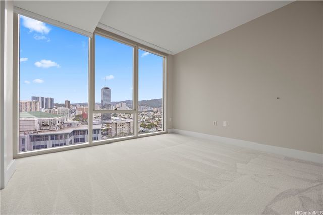 1837 Kalakaua Avenue 1806, Honolulu, HI 96815