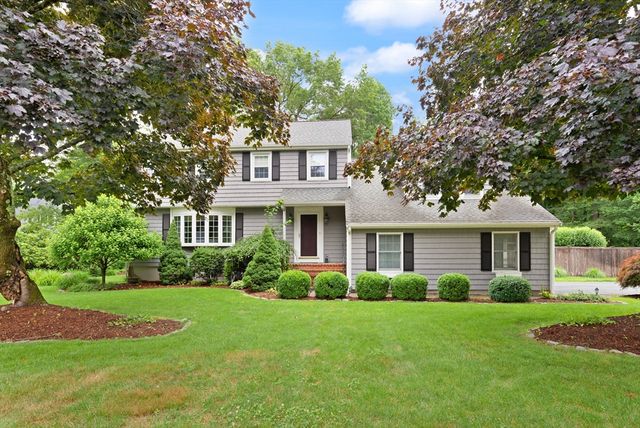 32 Heritage Dr, Easton, MA 02356