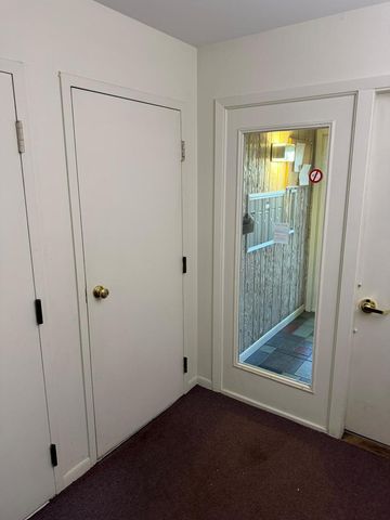 156 W Golf Road C, Libertyville, IL 60048