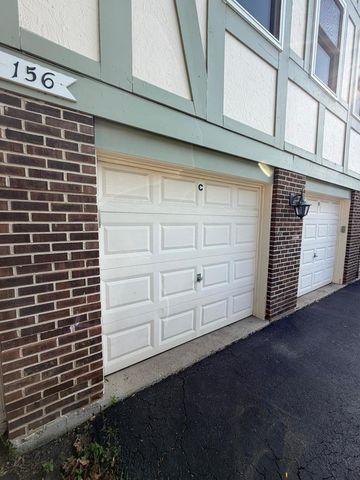 156 W Golf Road C, Libertyville, IL 60048