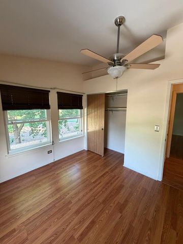 156 W Golf Road C, Libertyville, IL 60048