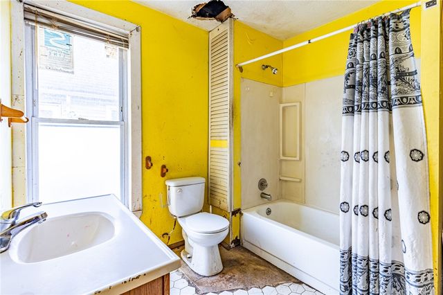 91 Wilbur Street, Rochester, NY 14611