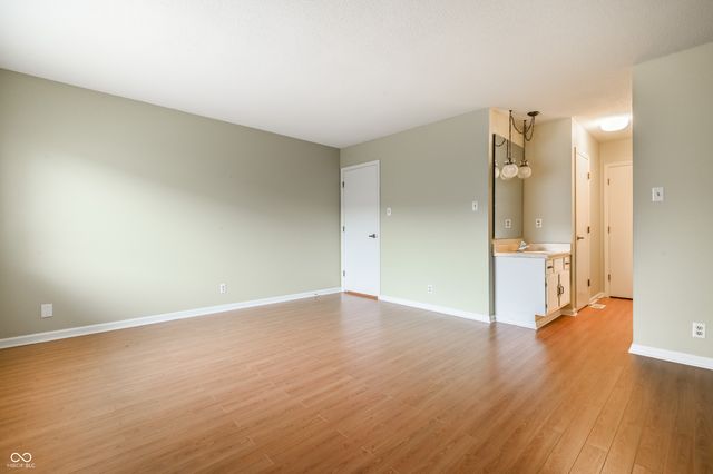 7646 Vintage Court, Lawrence, IN 46226