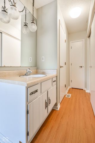 7646 Vintage Court, Lawrence, IN 46226