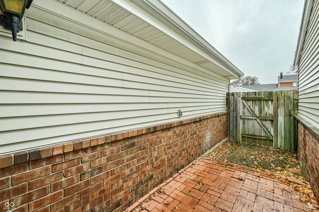 7646 Vintage Court, Lawrence, IN 46226