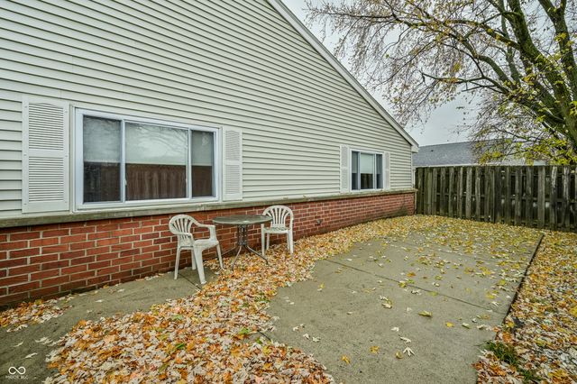 7646 Vintage Court, Lawrence, IN 46226