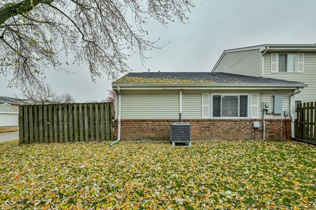 7646 Vintage Court, Lawrence, IN 46226