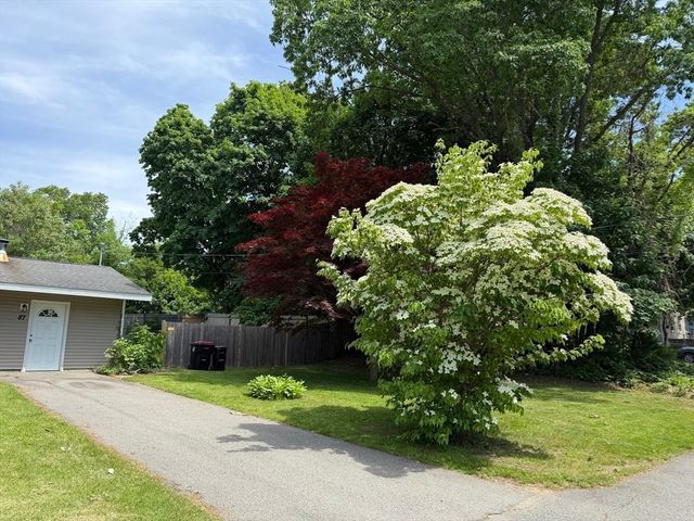 87 Howland Street, Brockton, MA 02302