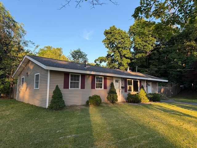 87 Howland Street, Brockton, MA 02302