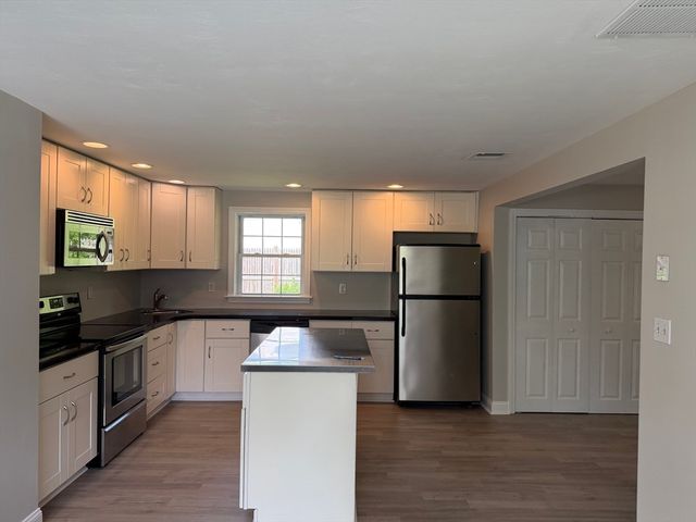 87 Howland Street, Brockton, MA 02302