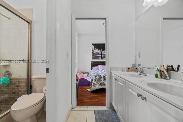 8739 NW 109th Ct, Doral, FL 33178