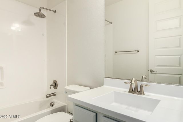 4155 E WEATHER VANE Road, Gilbert, AZ 85296