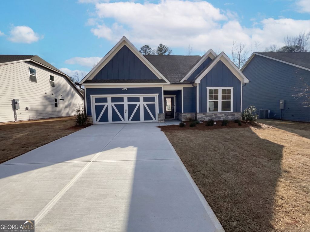 8 Mayhaw Point, Sharpsburg, GA 30277