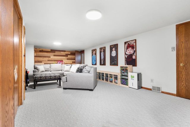 2310 GRACELAND COURT, Oshkosh, WI 54904