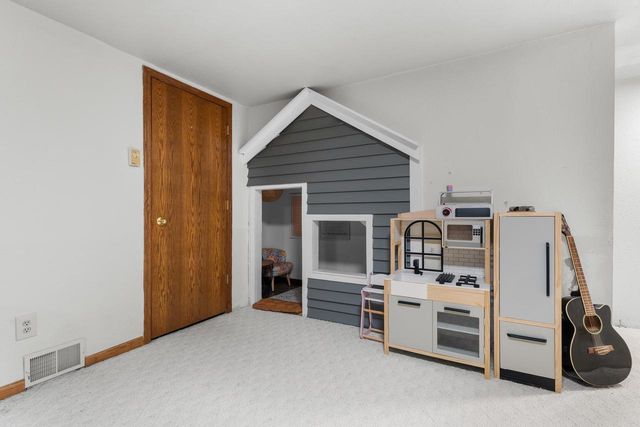 2310 GRACELAND COURT, Oshkosh, WI 54904