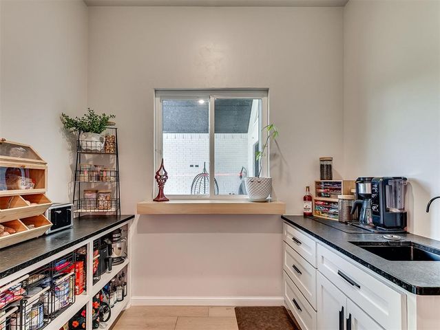 10609 Quail Reserve Road, Oklahoma City, OK 73173