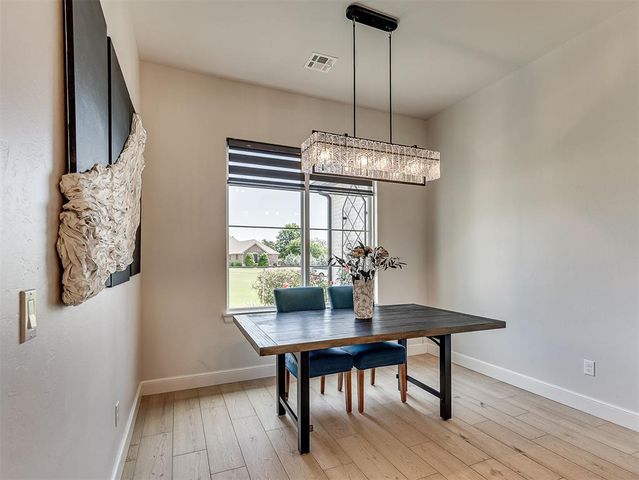 10609 Quail Reserve Road, Oklahoma City, OK 73173