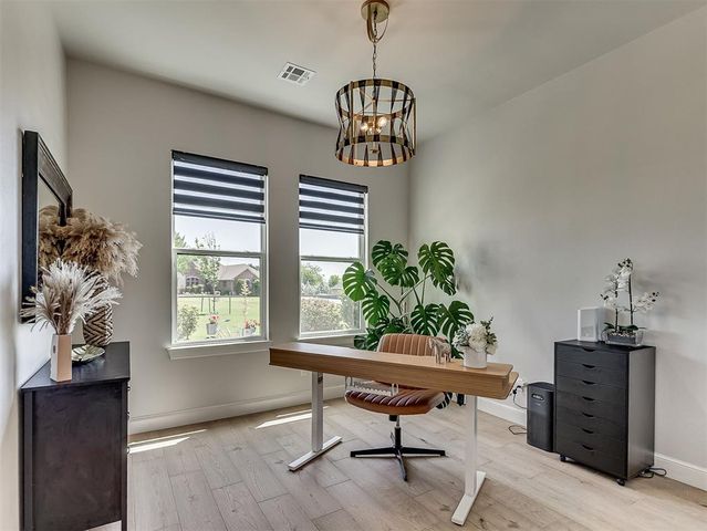 10609 Quail Reserve Road, Oklahoma City, OK 73173