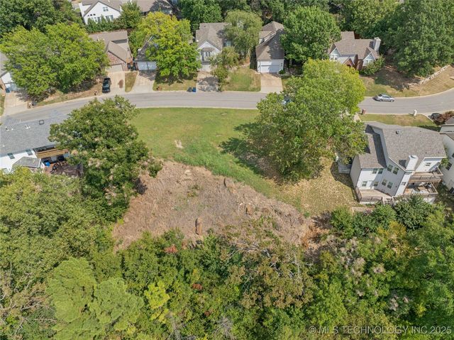 7738 S Canton Avenue, Tulsa, OK 74136