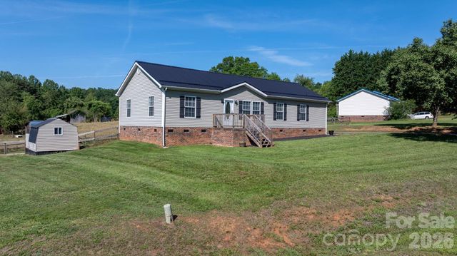 3015 Farm Pond Lane, Granite Falls, NC 28630