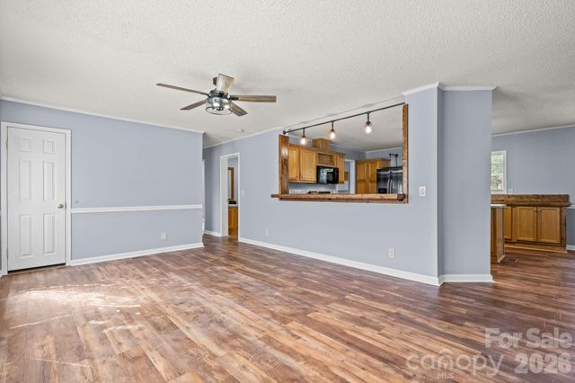 3015 Farm Pond Lane, Granite Falls, NC 28630