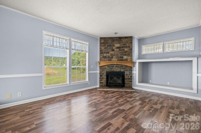 3015 Farm Pond Lane, Granite Falls, NC 28630