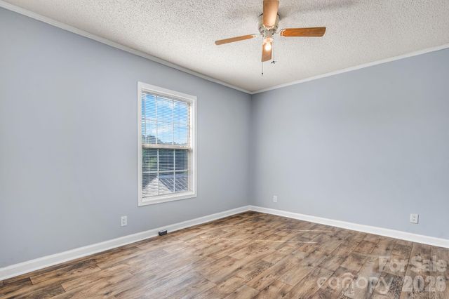 3015 Farm Pond Lane, Granite Falls, NC 28630