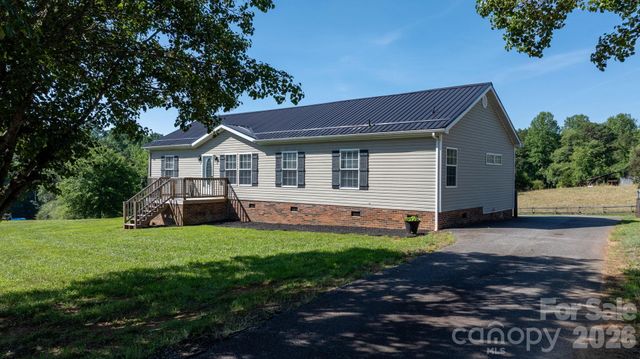3015 Farm Pond Lane, Granite Falls, NC 28630