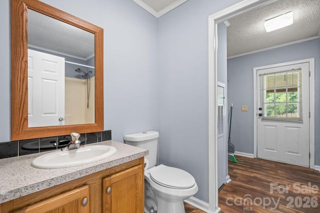 3015 Farm Pond Lane, Granite Falls, NC 28630