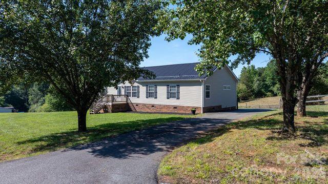 3015 Farm Pond Lane, Granite Falls, NC 28630