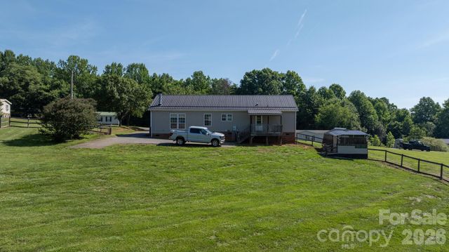 3015 Farm Pond Lane, Granite Falls, NC 28630