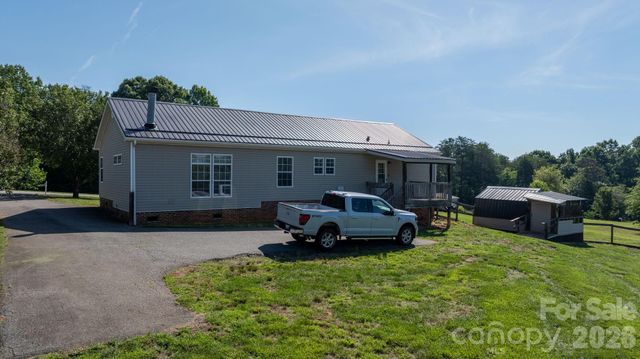 3015 Farm Pond Lane, Granite Falls, NC 28630