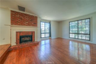 18100 Burbank 14, Tarzana, CA 91356