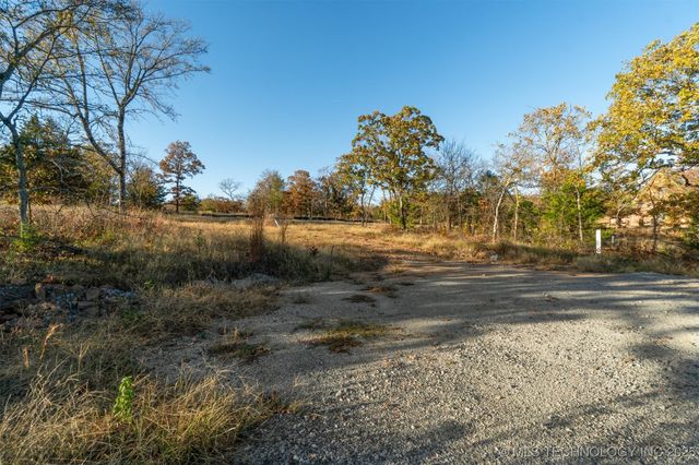 103 Ridgeline Road, Carlton Landing, OK 74432