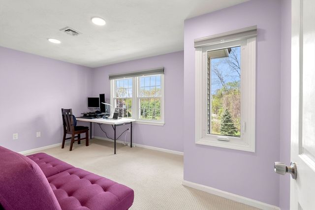 147 Patrick Rd 147, Tewksbury, MA 01876