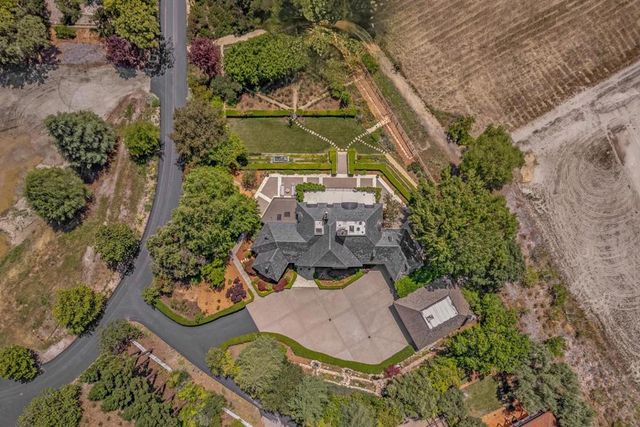 55 Mission Trail Road, Woodside, CA 94062