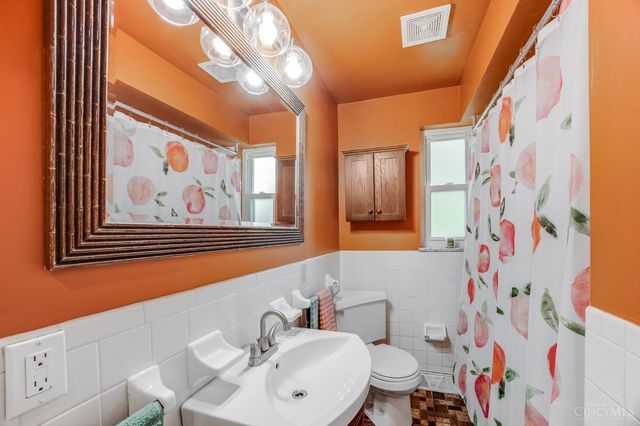 5244 Arrow Avenue, Green Twp, OH 45247
