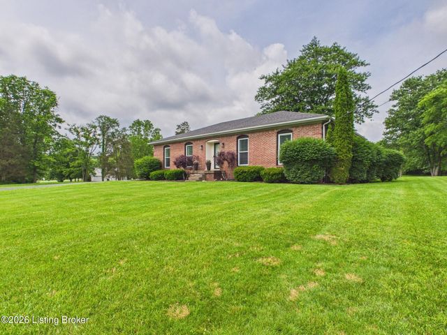 2115 Fox Trail Dr, La Grange, KY 40031