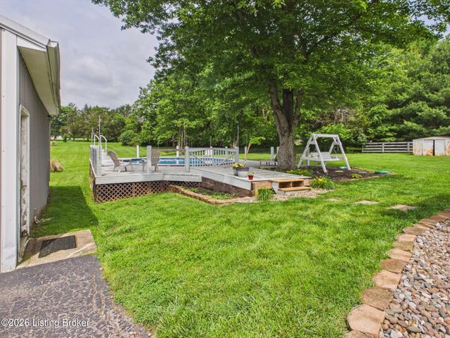 2115 Fox Trail Dr, La Grange, KY 40031