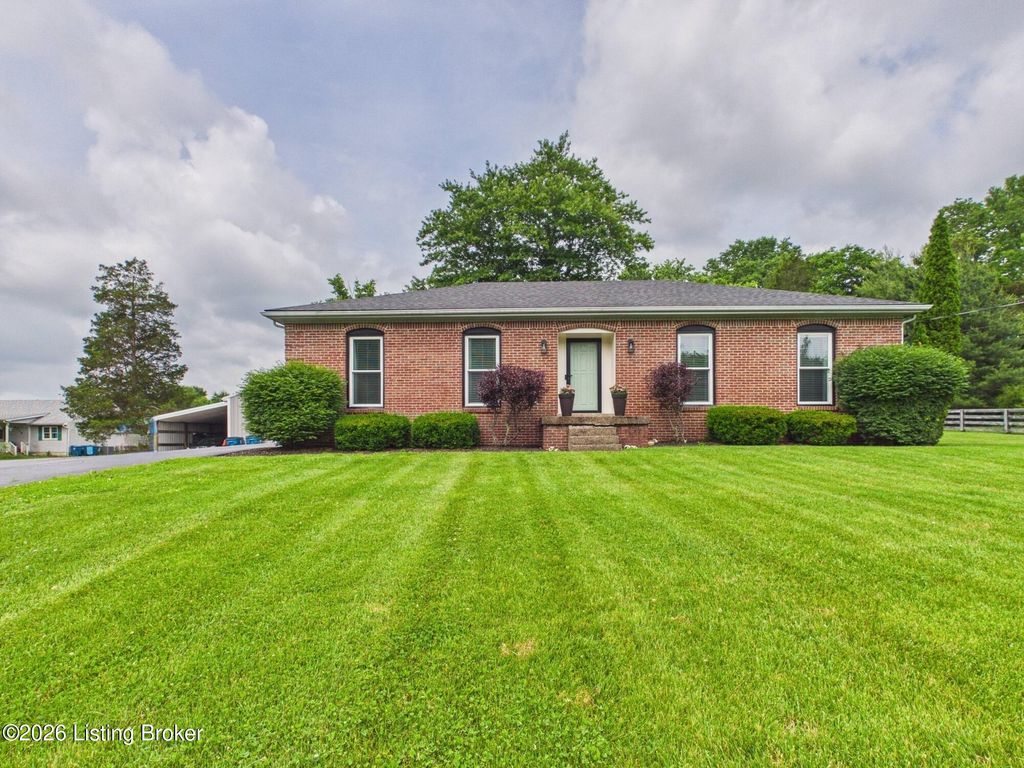 2115 Fox Trail Dr, La Grange, KY 40031
