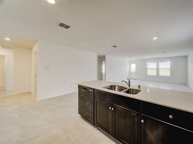 357 Sun Bluff Road, Fort Worth, TX 76052