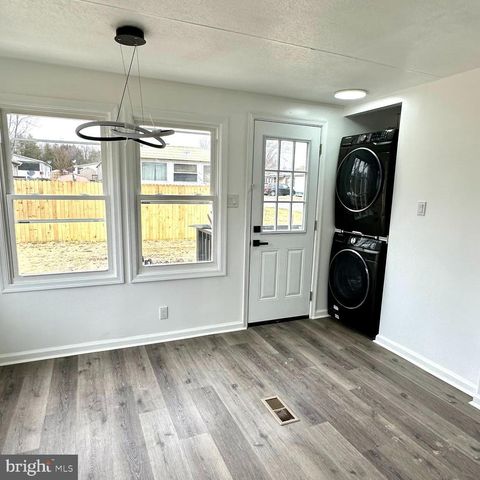 606 RED OAK DR, Edgewood, MD 21040