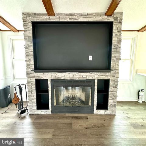 606 RED OAK DR, Edgewood, MD 21040