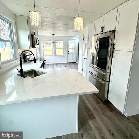 606 RED OAK DR, Edgewood, MD 21040