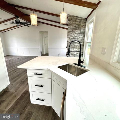 606 RED OAK DR, Edgewood, MD 21040