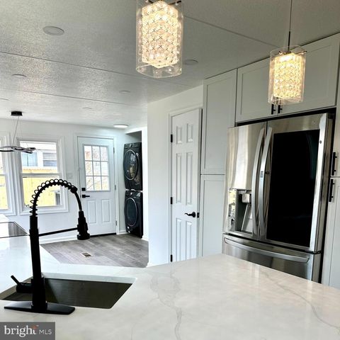 606 RED OAK DR, Edgewood, MD 21040