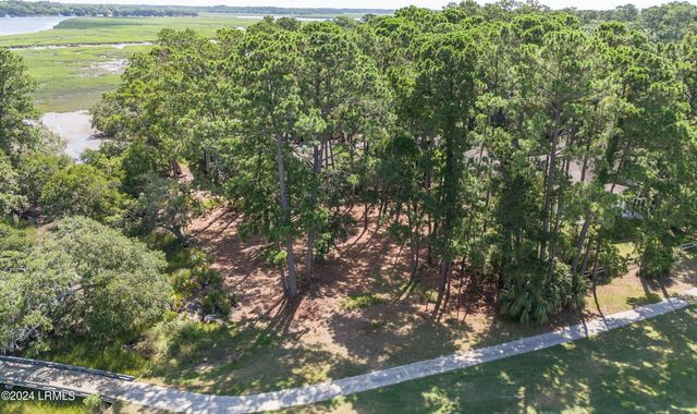 13 Butterfield Lane, Beaufort, SC 29907